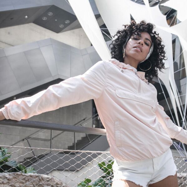 Women's basic pullover jacket Thumbnail